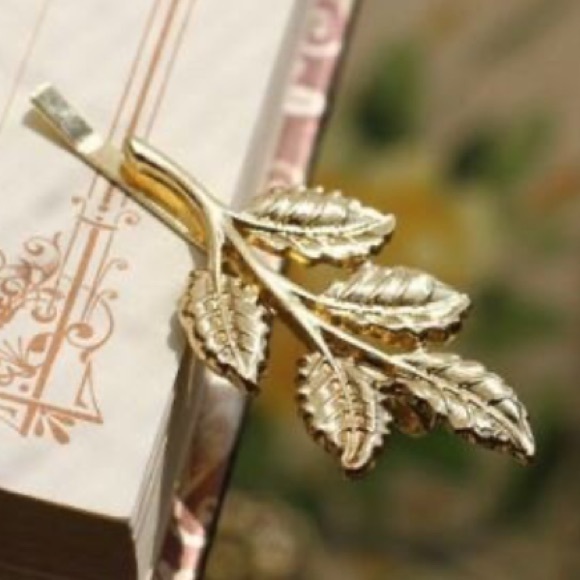 NEW 2 Piece Gold Leaf Hair Pin Set - Picture 5 of 5